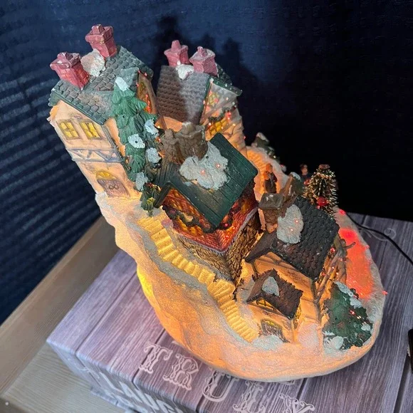 Vintage 2004 fiber Optic Village Lighted Christmas Holiday Decor 10.5" Tall - Picture 7 of 17